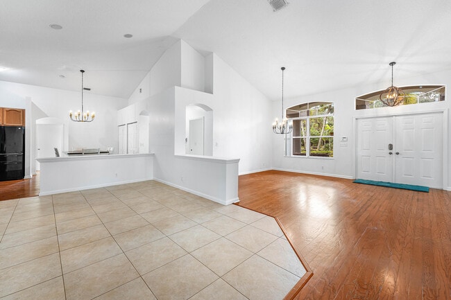 Building Photo - 14693 62nd Ct N