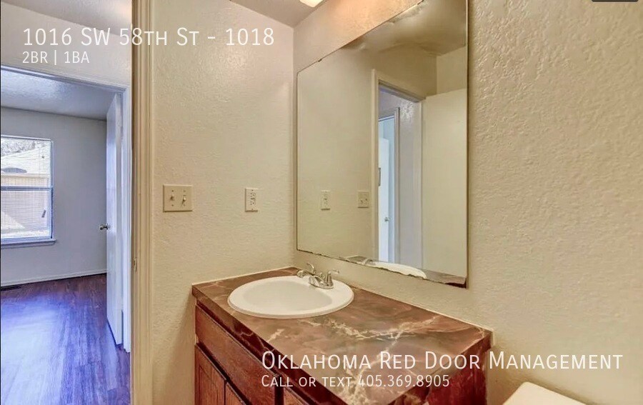 Building Photo - 1016 SW 58th St