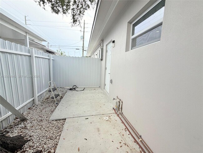 Building Photo - 3392 NW 50th St