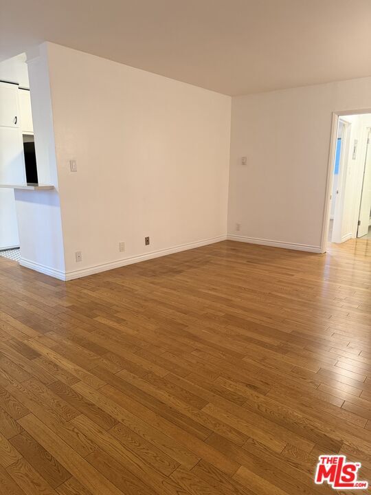 Building Photo - 6013 Carlton Way