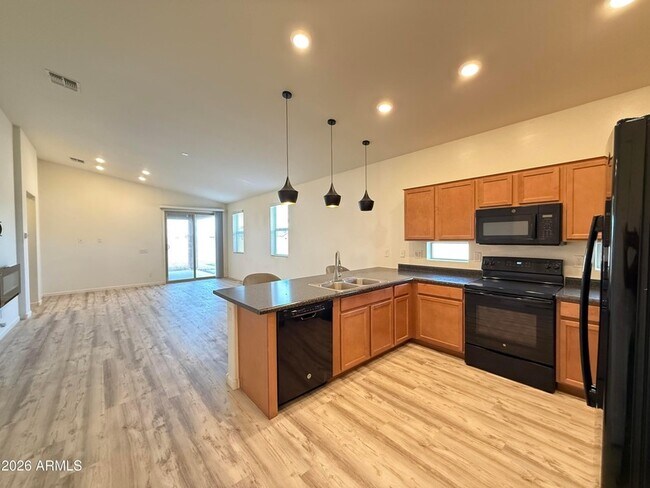 Building Photo - 2372 E Dust Devil Dr