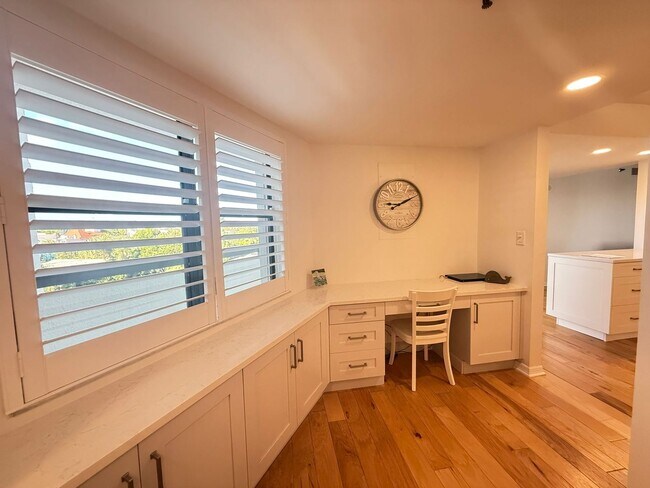 Building Photo - Luxury, furnished seasonal rental, Tequest...