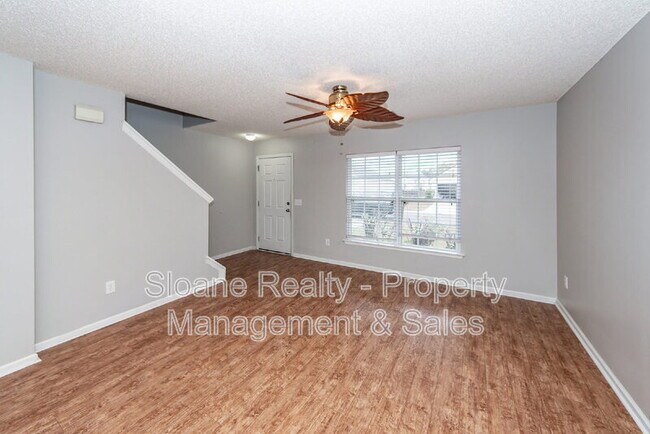 Building Photo - 1118 Deerberry Rd