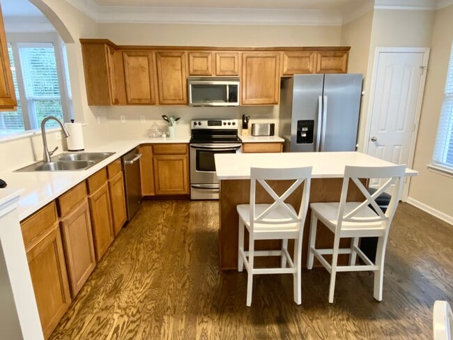 Building Photo - 9378 Greenheather Dr