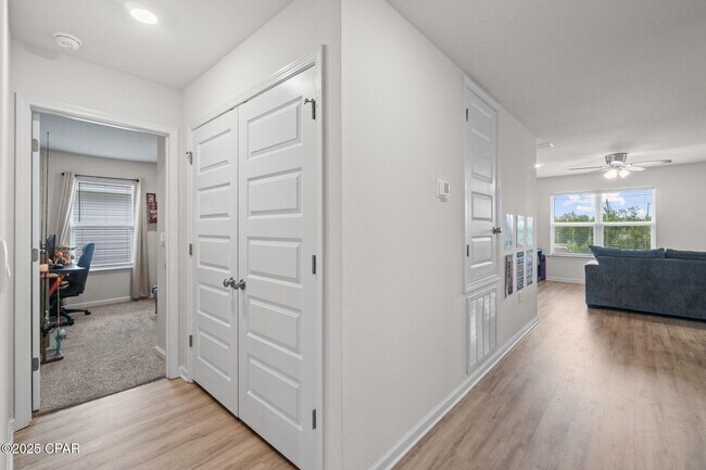 Building Photo - 4873 Shurer Ln