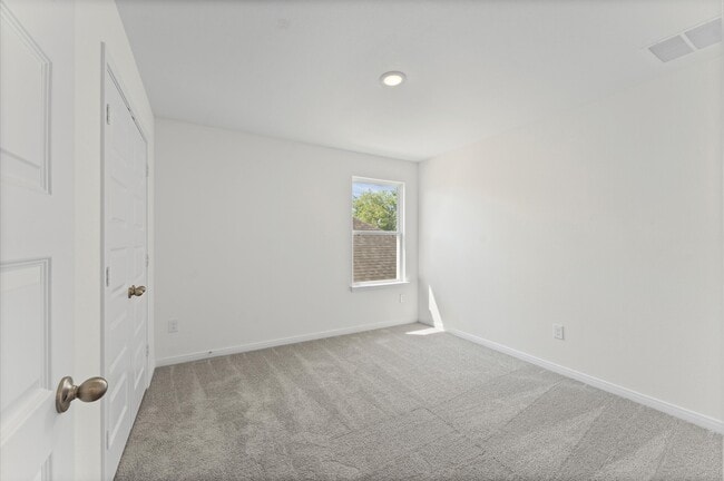 Building Photo - 11824 Whirlaway Dr