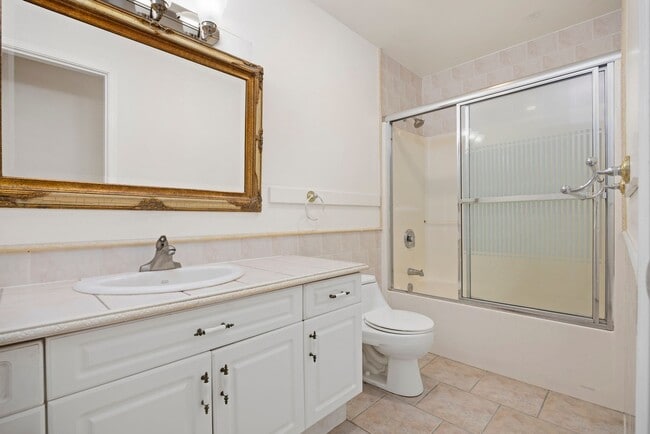 Building Photo - 1301-1305 Mitchell Ave