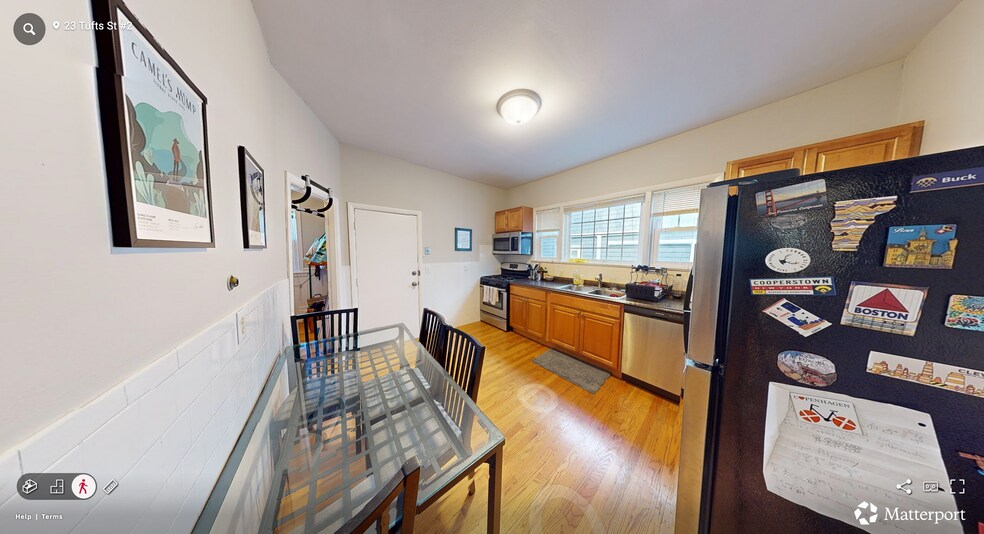 Building Photo - 25 Tufts St