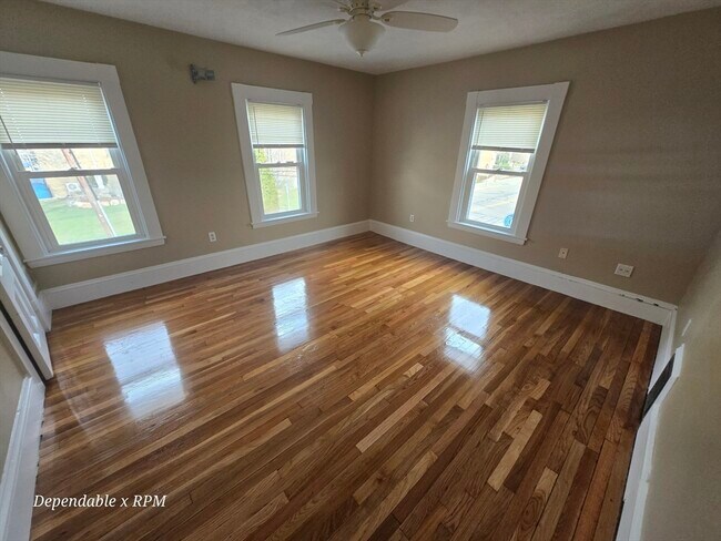 Building Photo - 232 Nahatan St