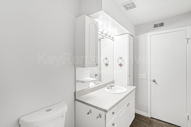 Building Photo - 12133 N Melody Dr
