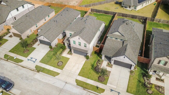 Building Photo - 8046 Kay Hbr Dr