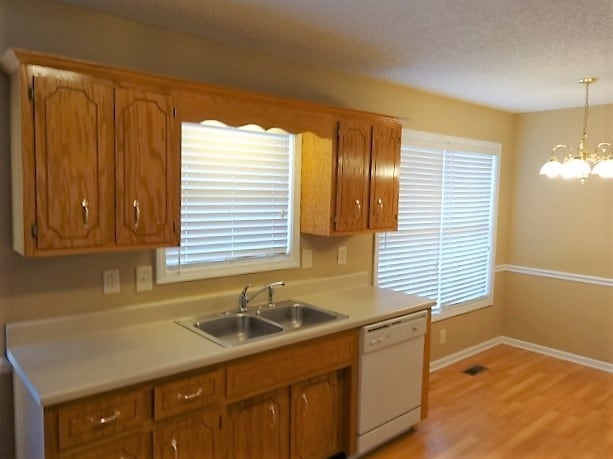 Building Photo - 1483 McKinley Ct