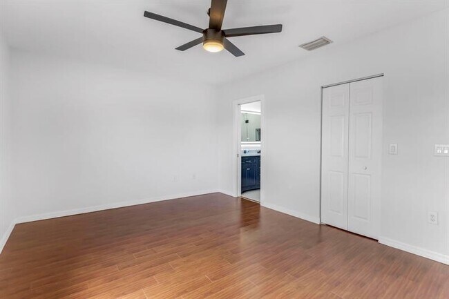 Building Photo - 12600 SW 50th Ct