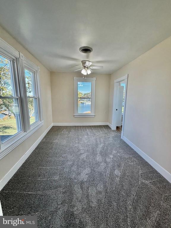 Building Photo - 48600 Deep Cove Ln