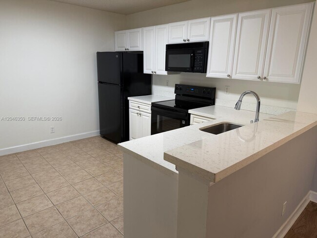 Building Photo - 5761 Riverside Dr