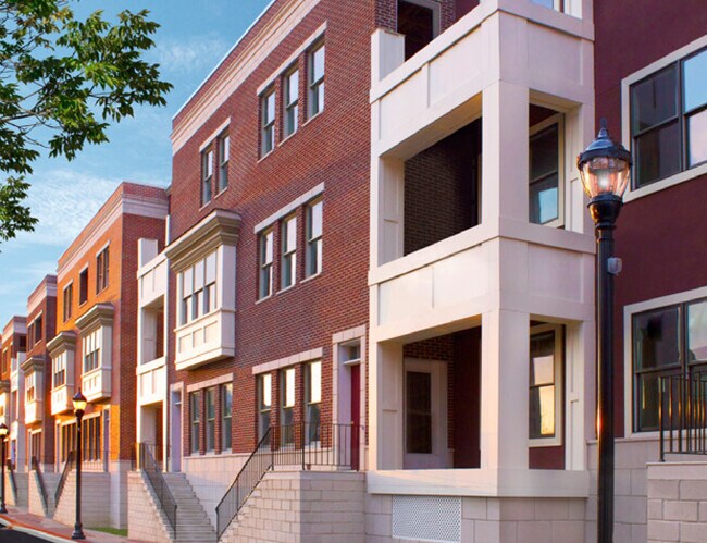 Building Photo - The Collings South - lumb34