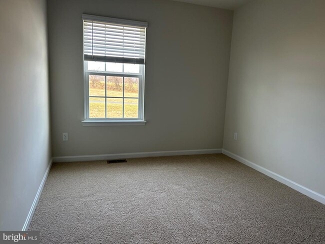 Building Photo - 224 Caterpillar Dr