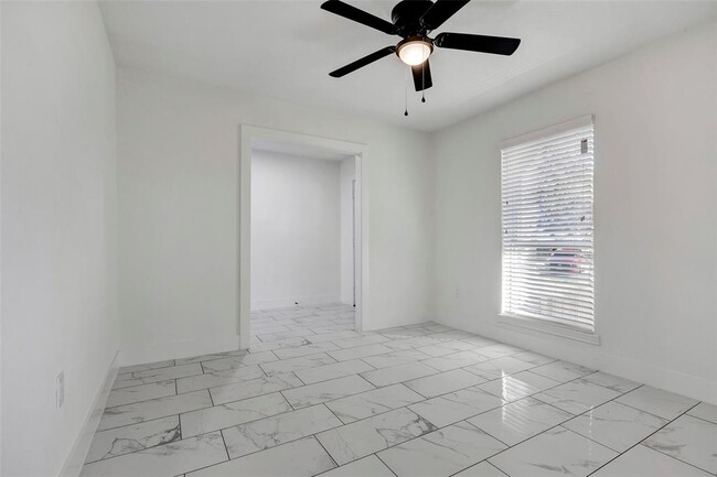 Building Photo - 7810 Blackjack Ct