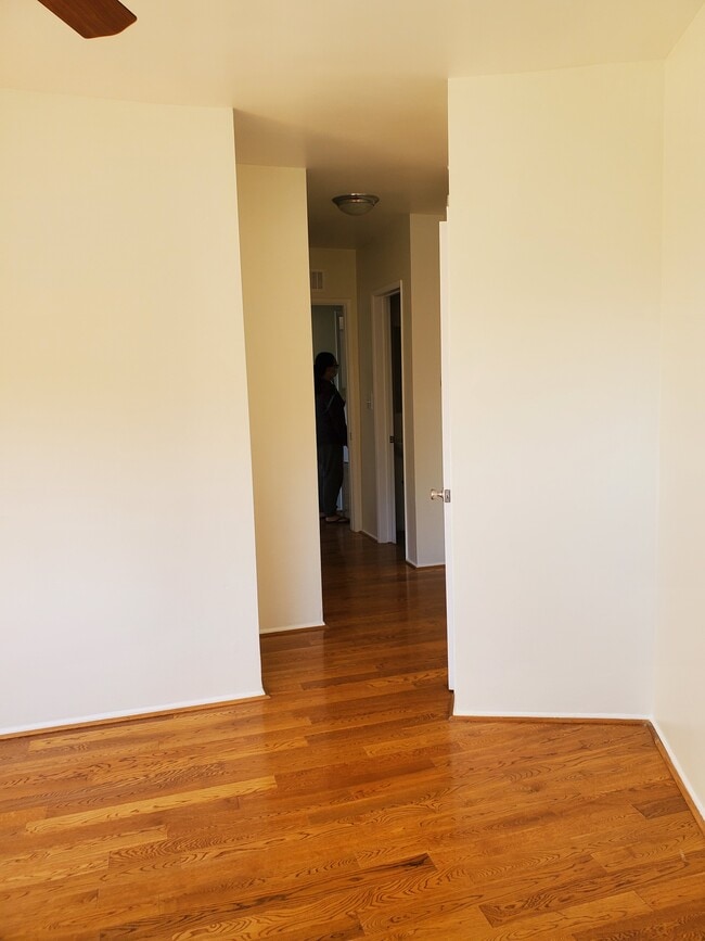 Building Photo - Council Street Apartments