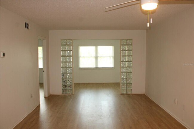 Building Photo - 4204 Heron Way