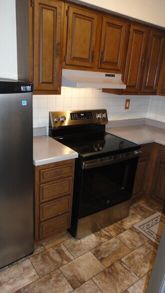 Building Photo - 7240 Wisconsin Ave