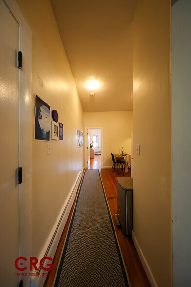 Building Photo - 1728 Beacon St