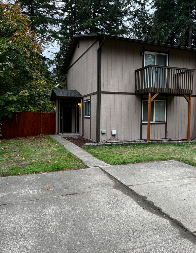 Building Photo - 2 Story Duplex Available. HUGE, FENCED YAR...