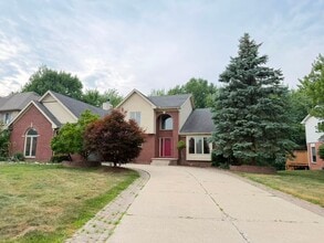 Building Photo - 7782 Watford Dr