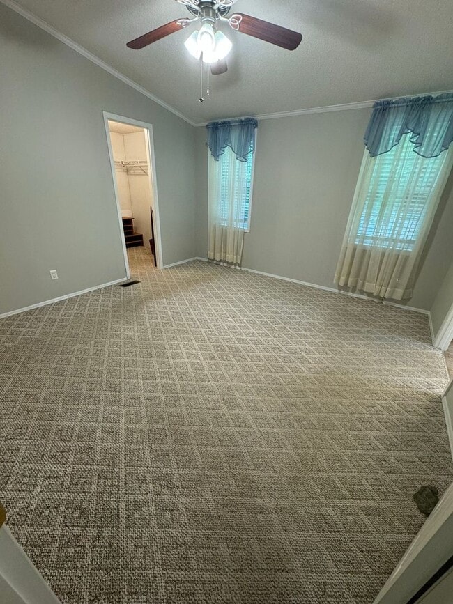 Building Photo - Cozy, 3-Bedroom Home, 2-Bathroom Home