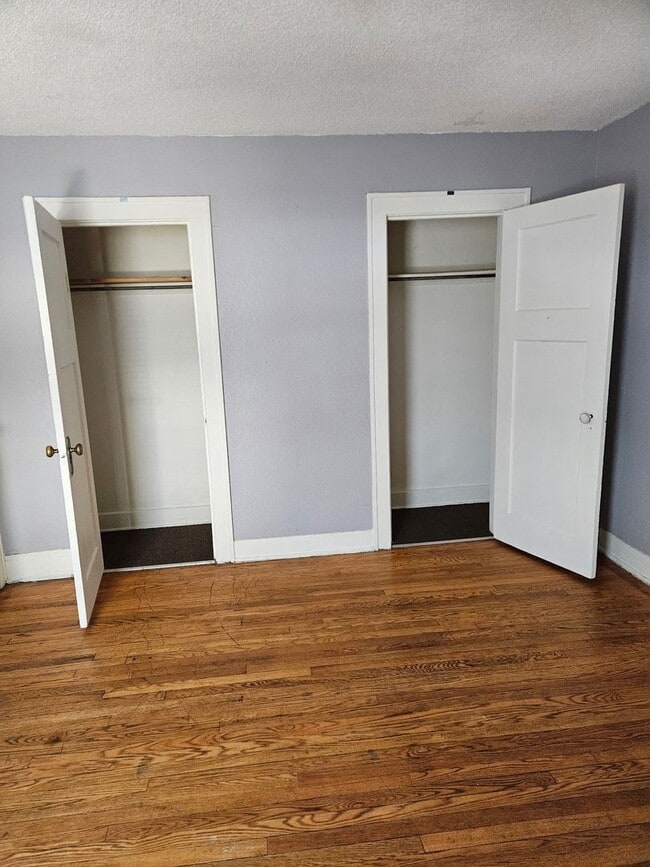 Building Photo - (DNT)3420NVelRPhillipsM