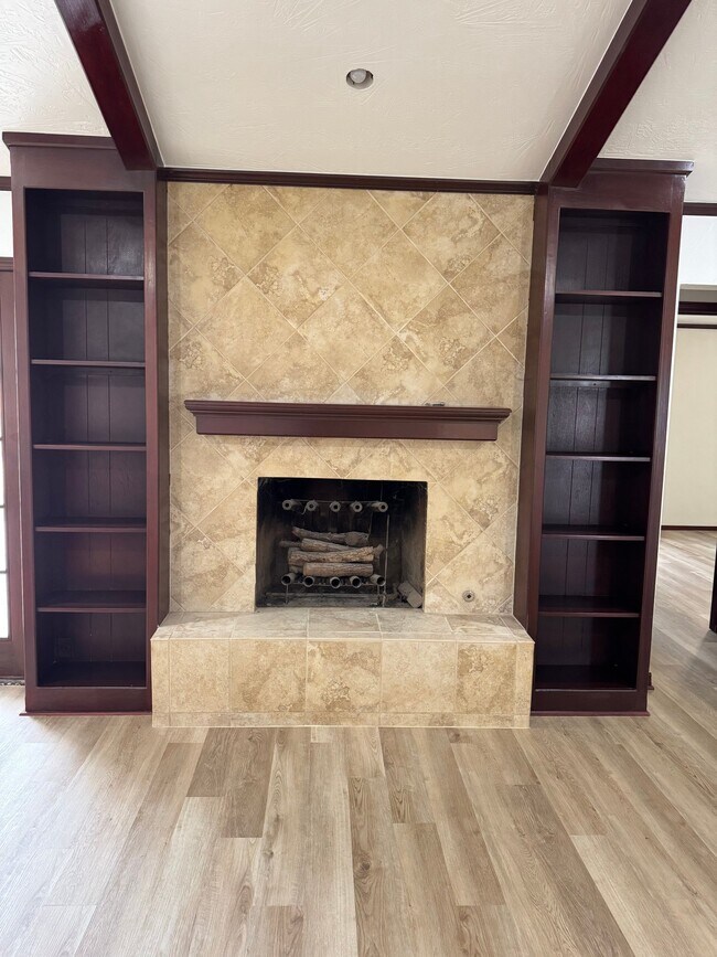 Building Photo - 5616 Tranquil Cir