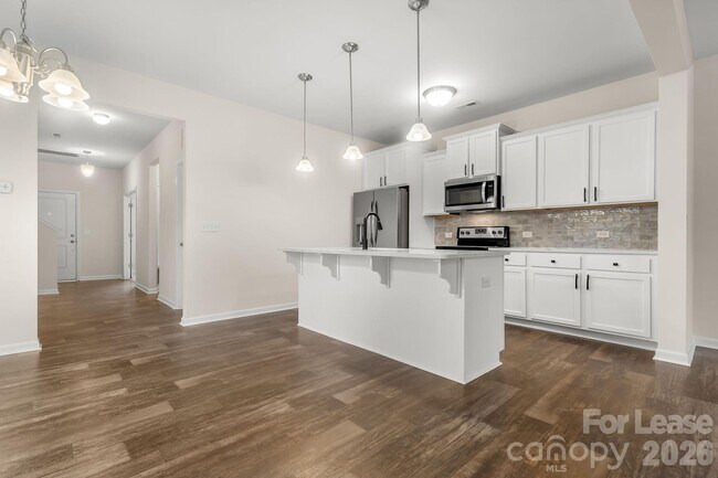 Building Photo - 1009 Alta Wy