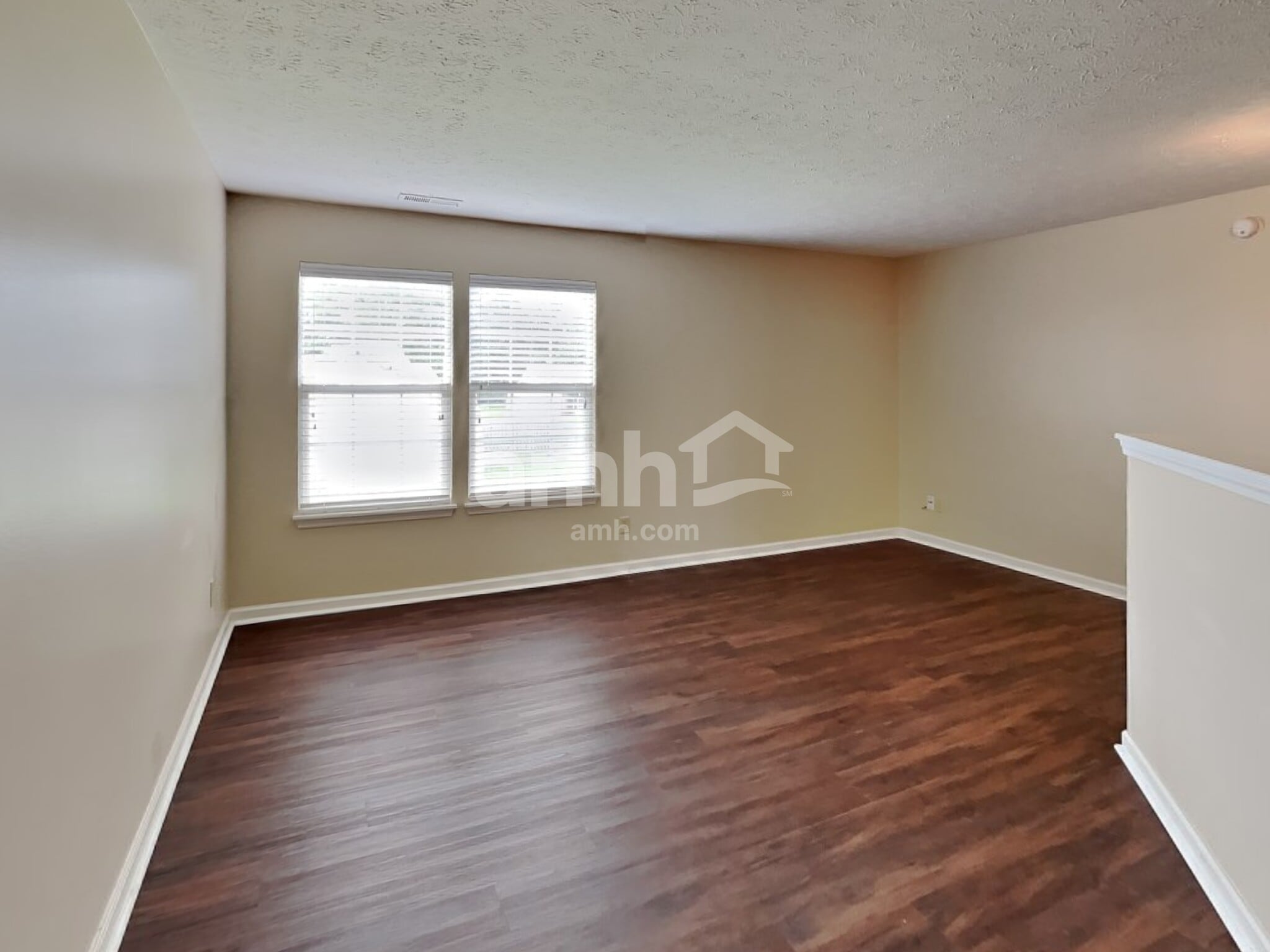 Building Photo - 529 Austrian Way