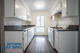 Building Photo - 14201 Victory Blvd