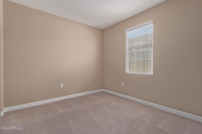 Building Photo - 36640 N Asturian Vly Wy