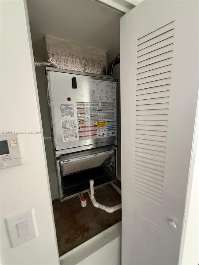 Building Photo - 738 Mill Valley Pl