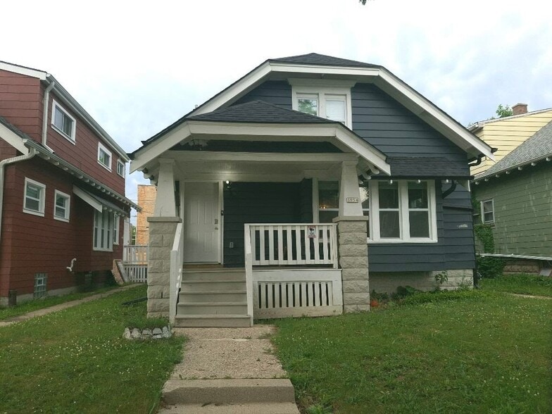 Building Photo - 3954 N 20th St