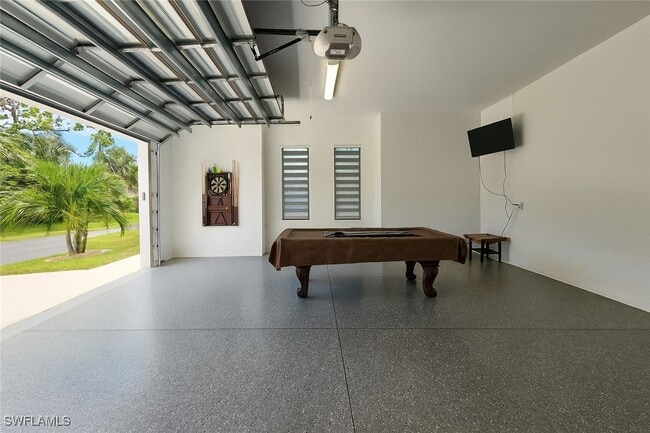 Building Photo - 2330 4th Ave SE