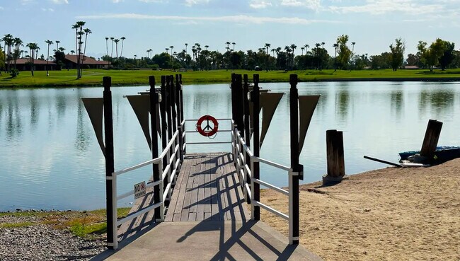 Building Photo - 7401 N Scottsdale Rd