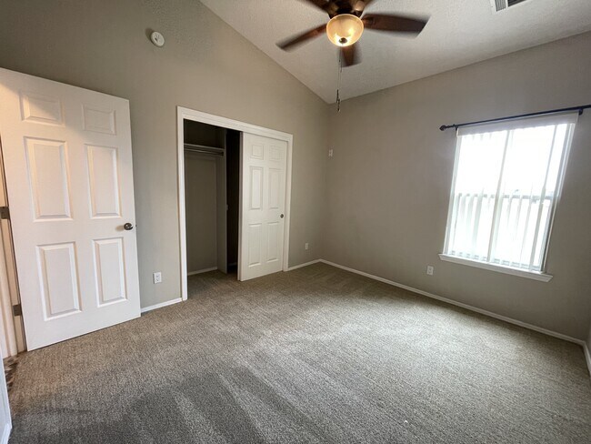 Building Photo - 8601 Coppell Ct NE