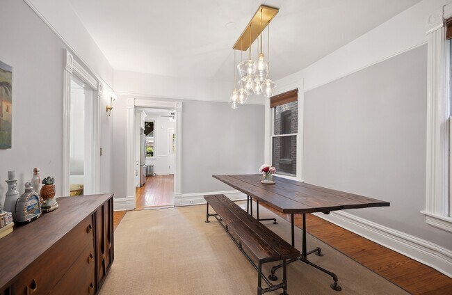 Building Photo - 1224 Sherman Ave