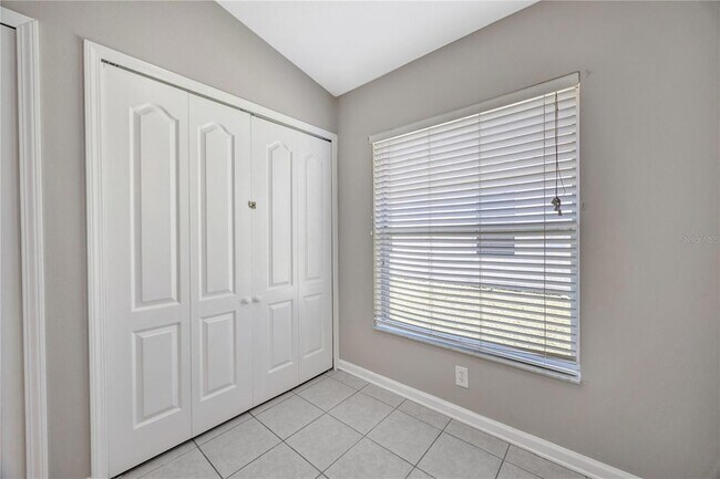 Building Photo - 30435 Annadale Dr