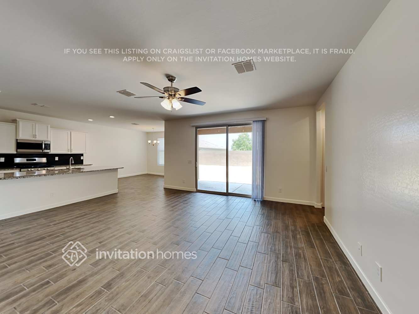 Building Photo - 682 W Belmont Red Trail