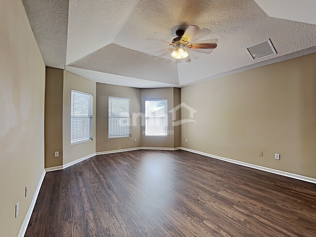 Building Photo - 12227 Sand Lake Ct
