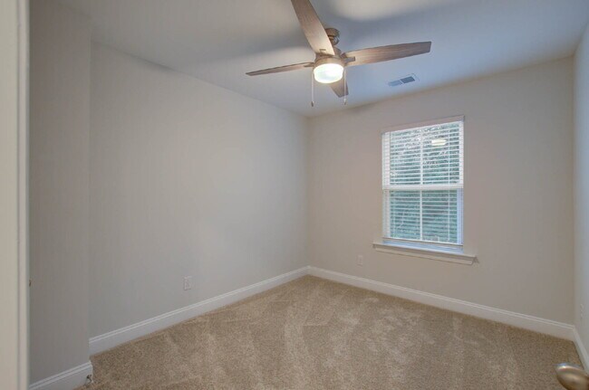 Building Photo - 1237 Tice Ln