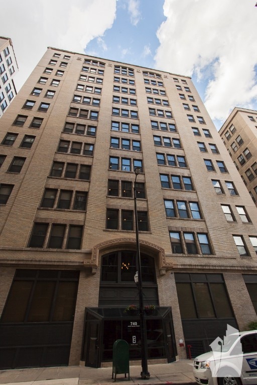 Building Photo - 740 S Federal St