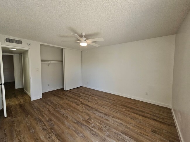 Building Photo - 3 bd with office -N. Phx - 1 story single ...