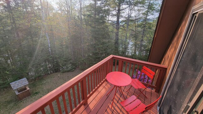 Building Photo - 140 Paquette Cir