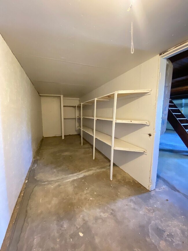 Building Photo - Remodeled 3 Bedroom Bungalow in OKC's Plaz...