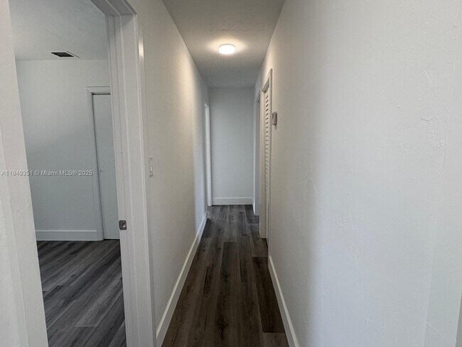 Building Photo - 3368 NW 51st Terrace